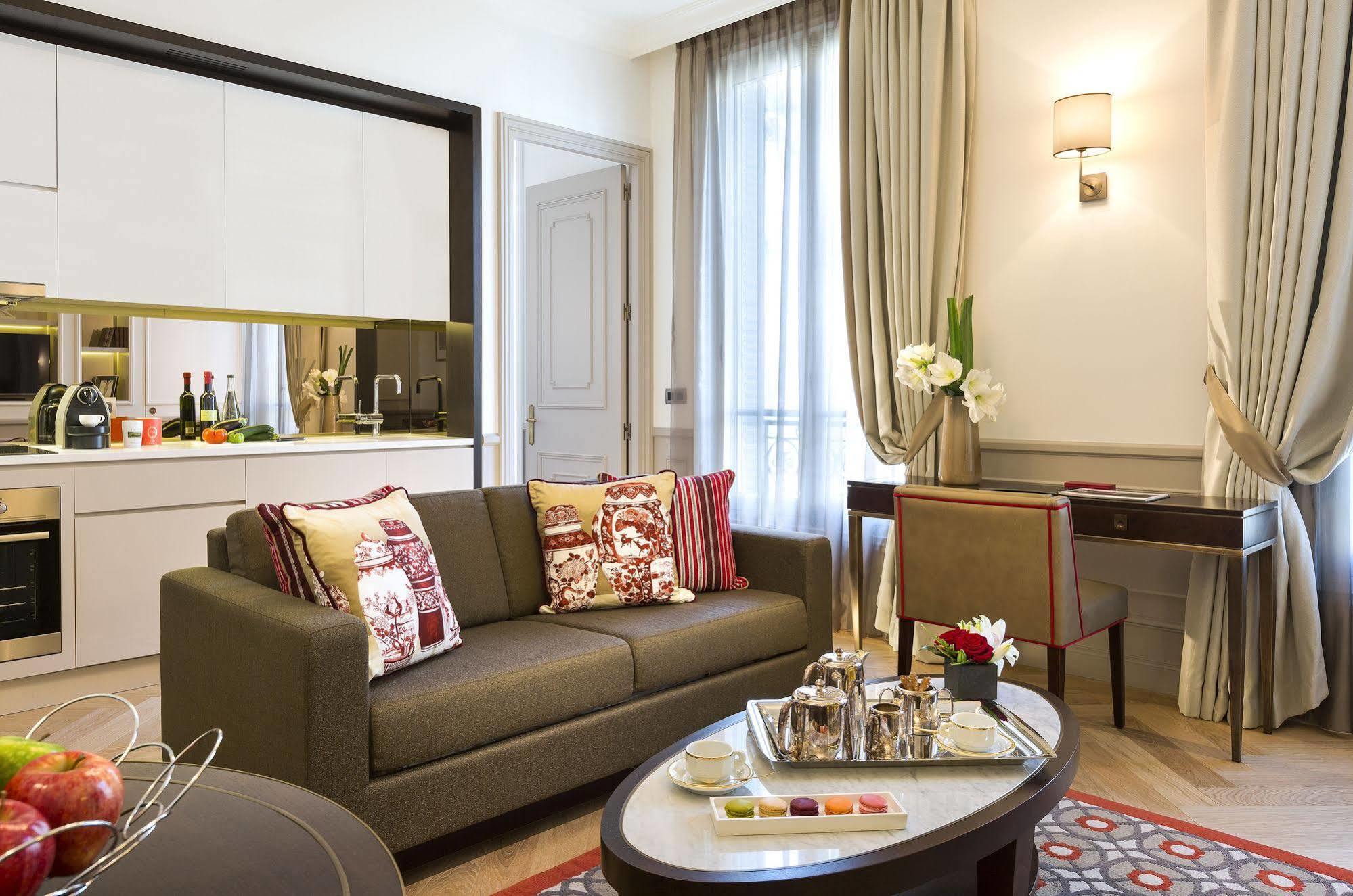 La Clef Tour Eiffel Paris By The Crest Collection Otel Dış mekan fotoğraf